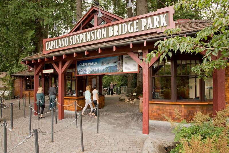 small-group-tour-of-capilano-bridge-grouse-mountain