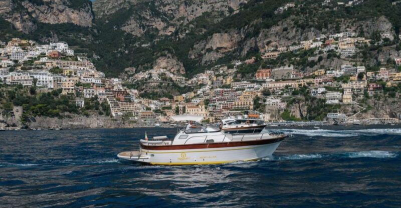 sorrento-full-day-amalfi-coast-amalfi-positano-boat-tour