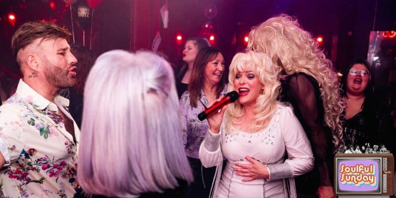 soulful-sunday-roast-dinner-with-drag-queens