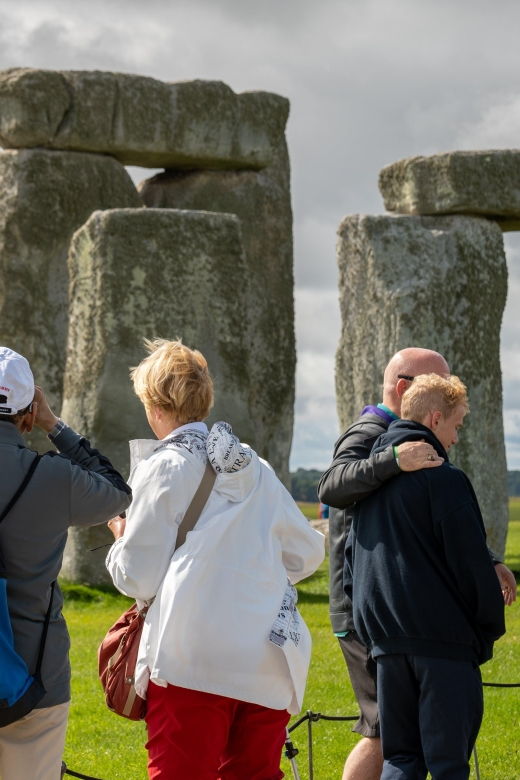southampton-cruise-transfer-to-london-via-stonehenge