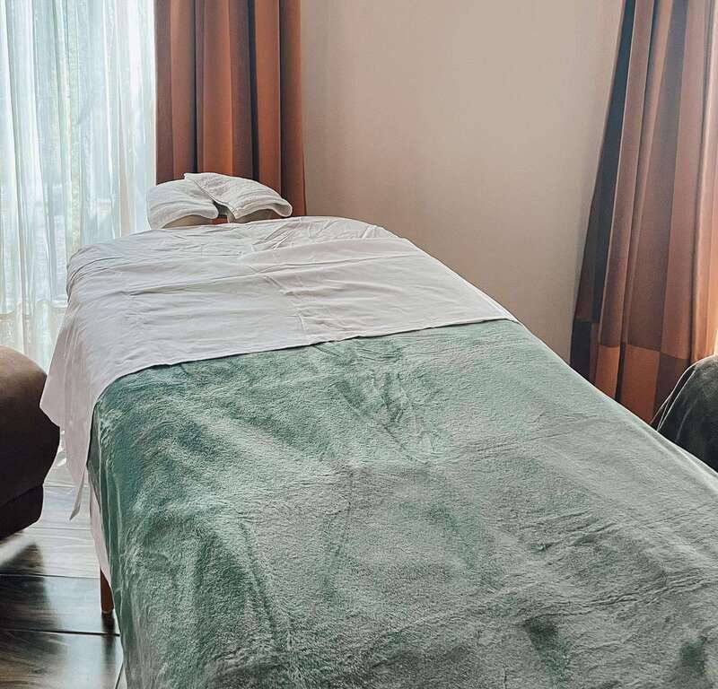 spa-day-at-your-hotel-massage-and-reflexology-120-min