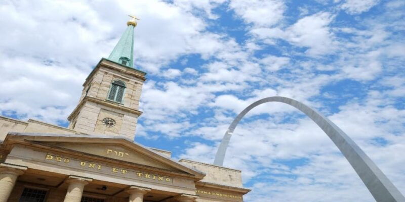 st-louis-arch-walking-tour-and-entrance-ticket-2