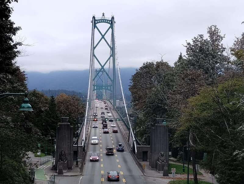 stanley-park-car-tour-comfortcheaper-than-bike-rental-tour