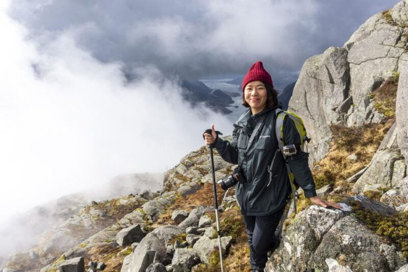 stavanger-preikestolen-hidden-trail-hike-canoe-lunch