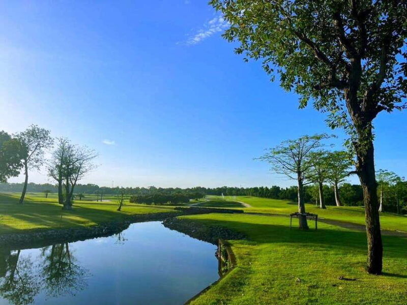 stay-play-4-days-3-nights-golfing-escape-country-club