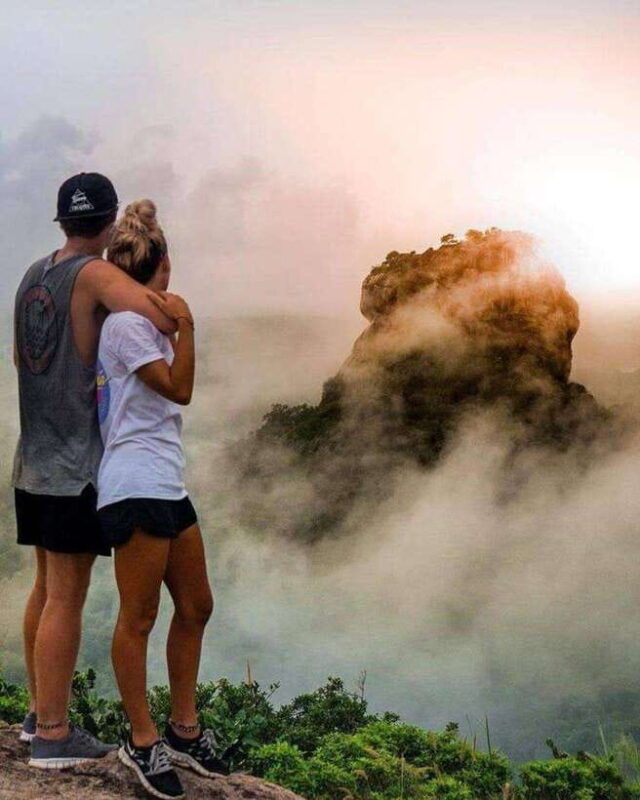sunrise-sunset-hike-to-sigiriya-or-pidurangala-rock