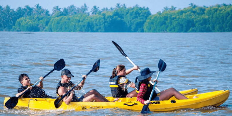 sunset-kayaking-in-negombo