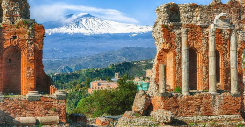 taormina-walking-tour-ancient-theather-private-tour