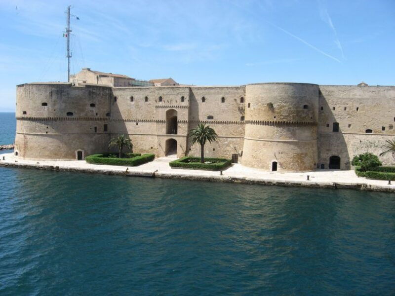 taranto-2-seas-walking-tour