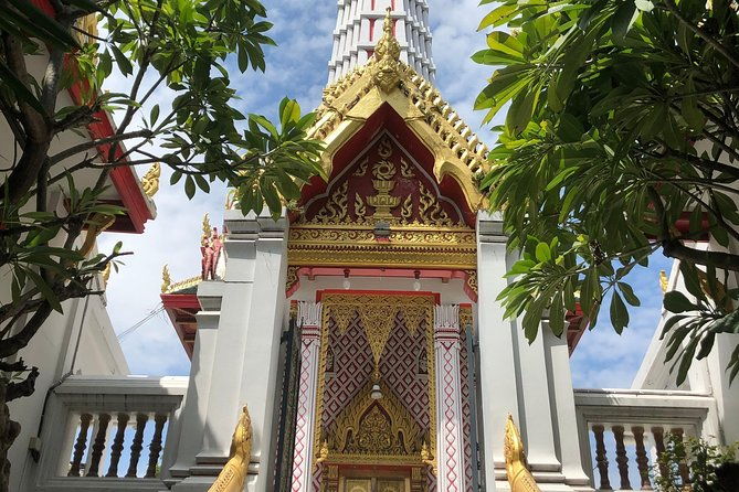 Top Highlight Bangkok Sights. Walking tour with Fun Local Guide! - The Sum Up