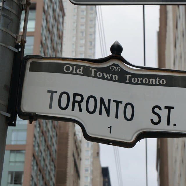 toronto-city-tour-by-day-or-night
