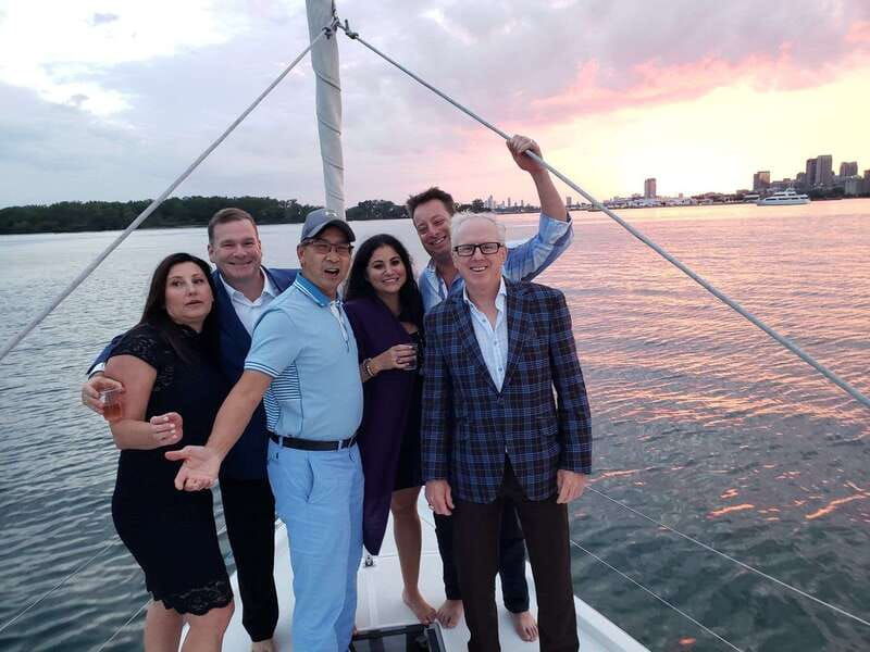 toronto-sailing-yacht-cruise-of-toronto-harbor-and-islands