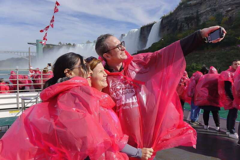 toronto-treasures-of-niagara-falls-small-group-tour-w-boat