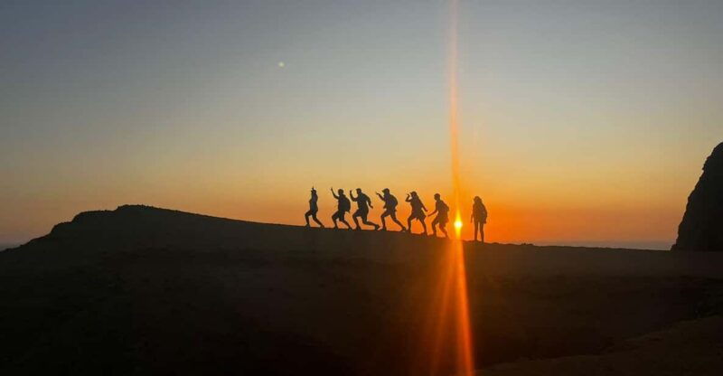 trekking-golden-shadows