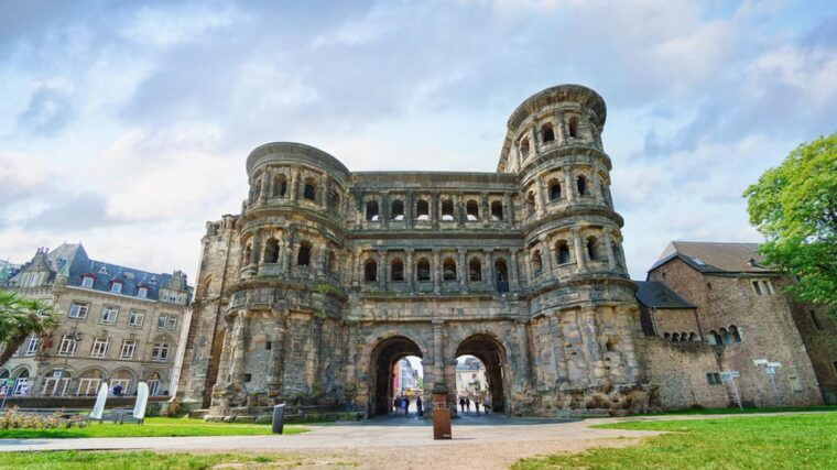 trier-in-1-day-walking-tour-with-digital-guide