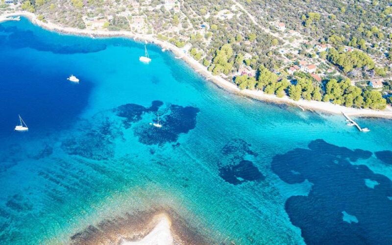 trogir-blue-lagoon-maslinica-and-solinska-bay-boat-tour
