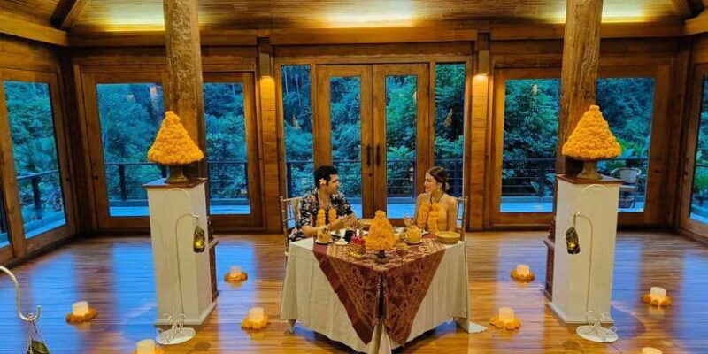 ubud-balinese-royal-dinner-with-tropical-forest-views
