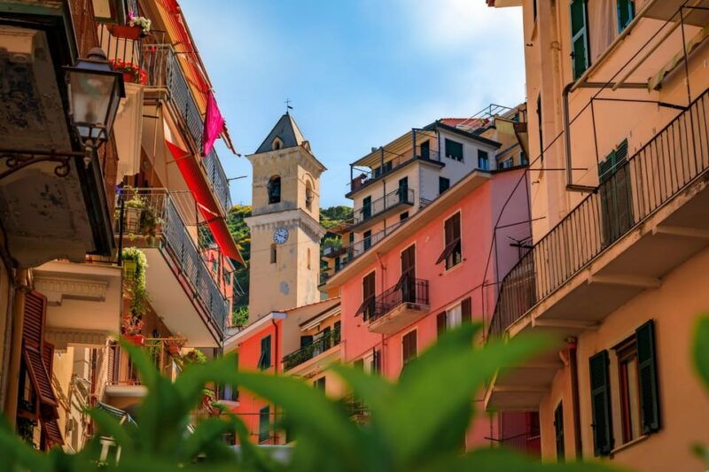 unique-christmas-in-cinque-terre-walking-tour