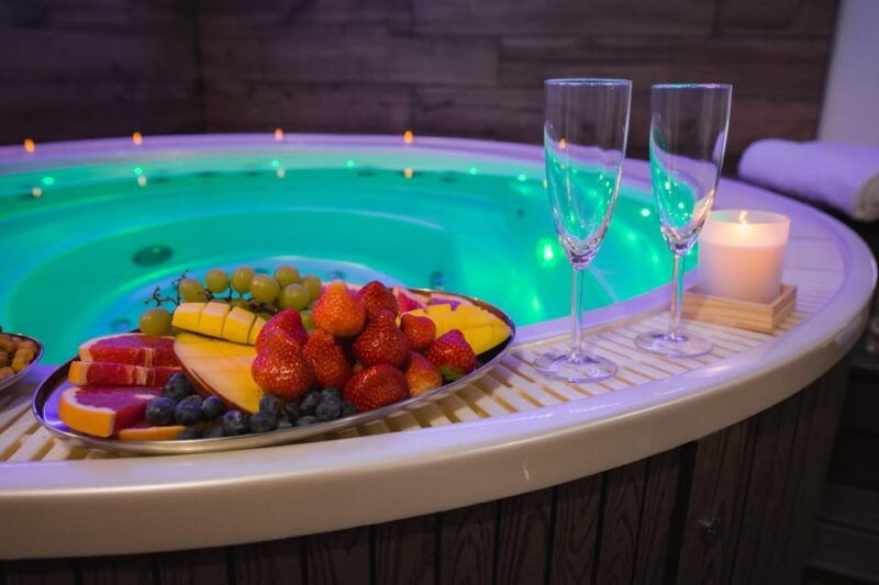 unique-private-spa-with-jacuzzi-and-sauna-in-prague
