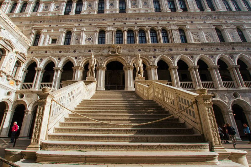 venice-doges-palace-prison-and-secret-passageways-tour