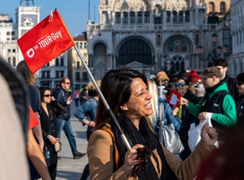 venice-st-marks-doges-palace-rialto-and-gondola-tour