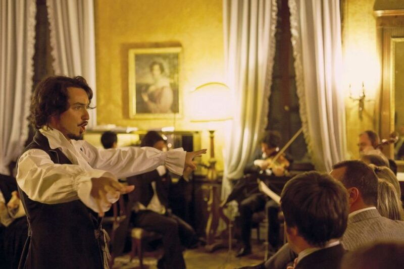 venice-traveling-opera-in-a-historic-palace-on-grand-canal