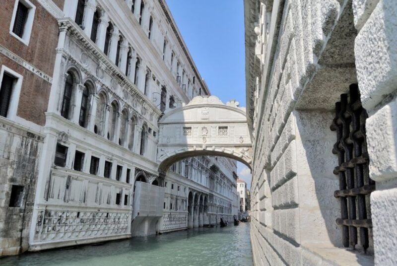venice-walking-tour-and-doges-palace-guided-visit