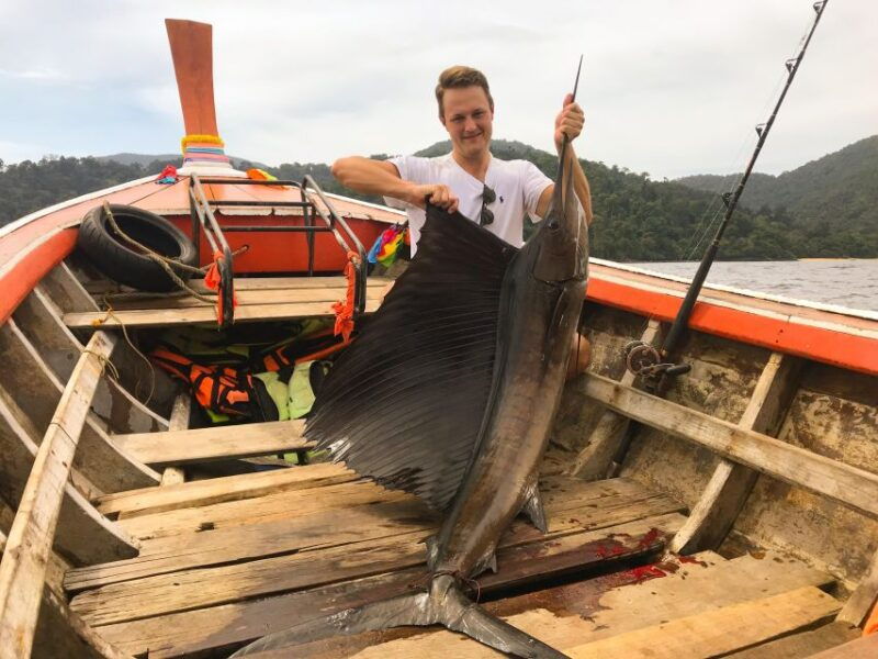 vertical-jigging-popping-giant-trevally