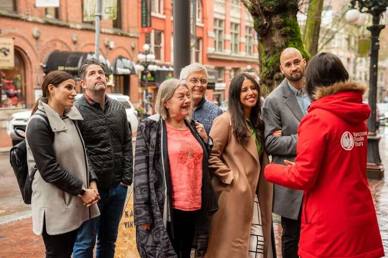 vip-gastronomic-gastown-walking-food-tour