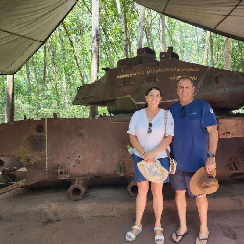 vip-new-tour-1day-cu-chi-tunnels-and-kayak-adventure-mekong