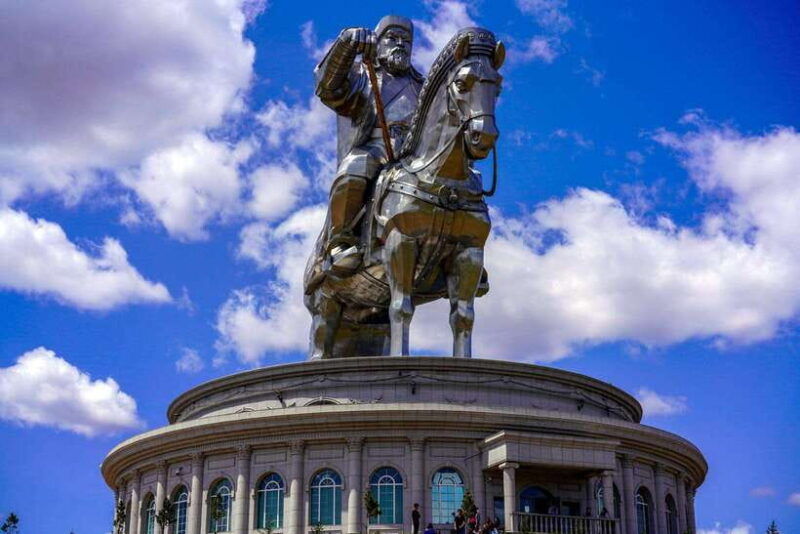 visit-great-gobi-attractions-in-3-day-full-adventure