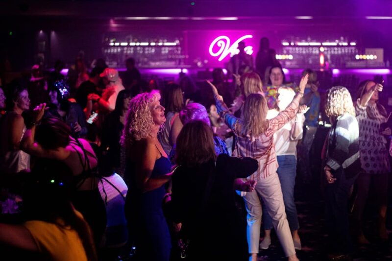 viva-blackpool-abba-bottomless-brunch-with-live-music