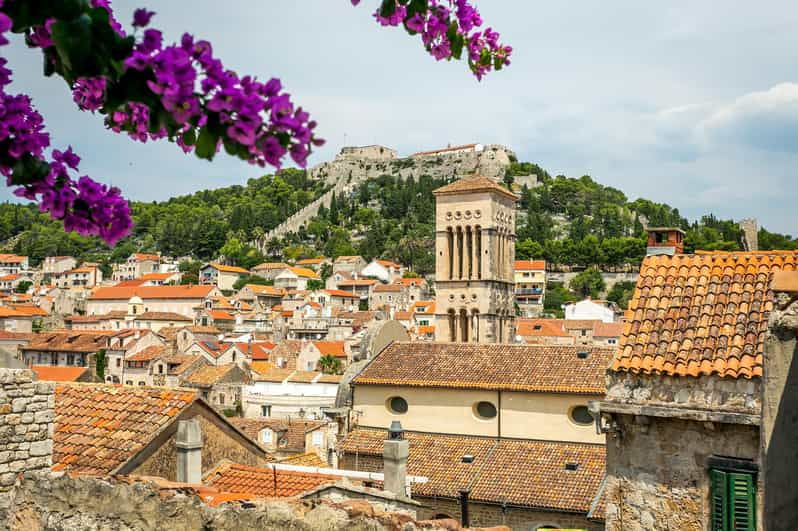 walking-tour-of-hvar-with-your-local-guide