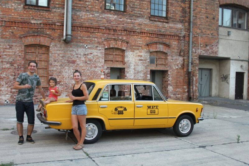 warsaw-historic-private-tour-in-retro-fiat
