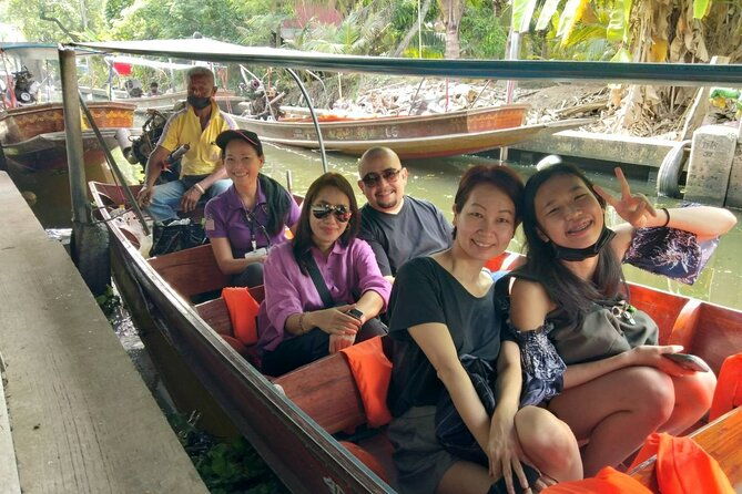 Wheelchair & Luxury Tour to Floating & Railway Markets - Why Travelers Love This Tour