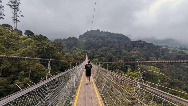 white-crater-rengganis-suspension-bridge-crater-tour