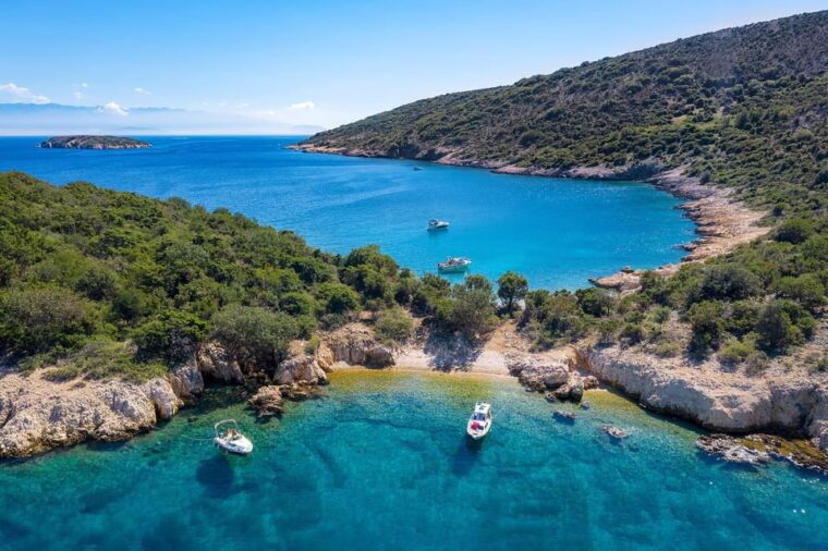 wild-bays-and-plavnik-island-a-whole-day-private-boat-tour