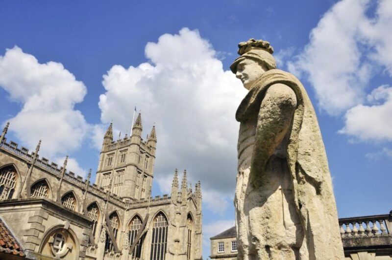windsor-bath-stonehenge-salisbury-with-christmas-lunch