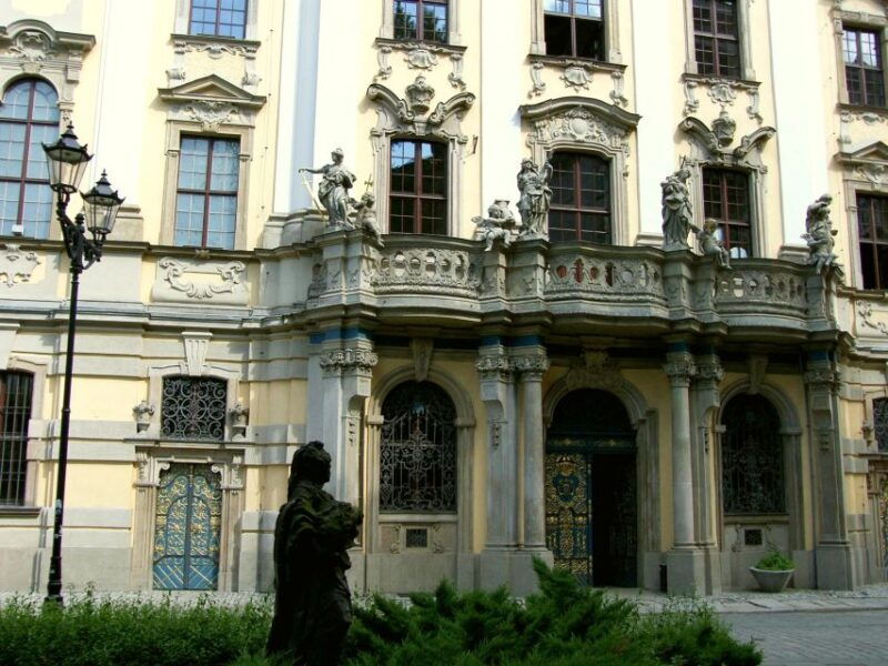 wroclaw-long-city-walk-and-luxury-ship-cruise-for-groups