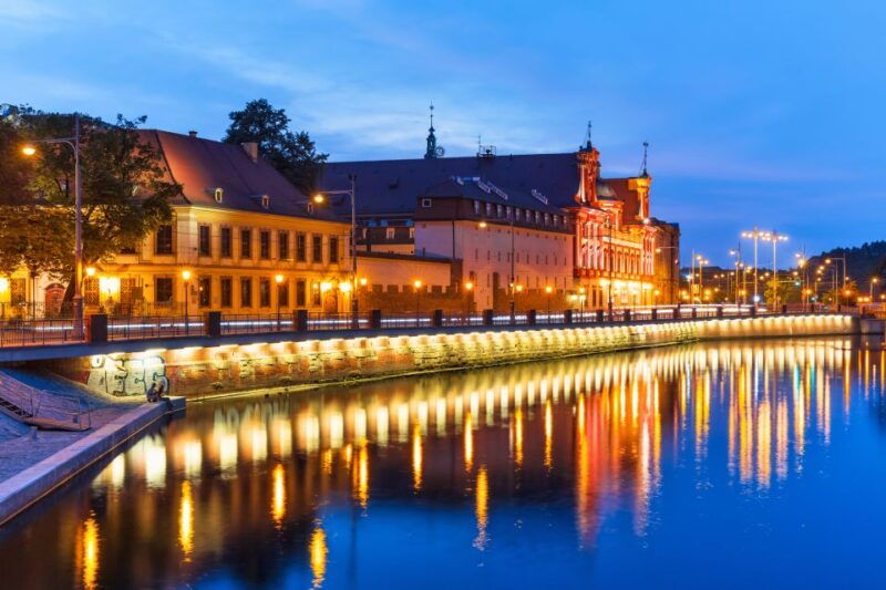 wroclaw-old-town-highlights-private-walking-tour-2