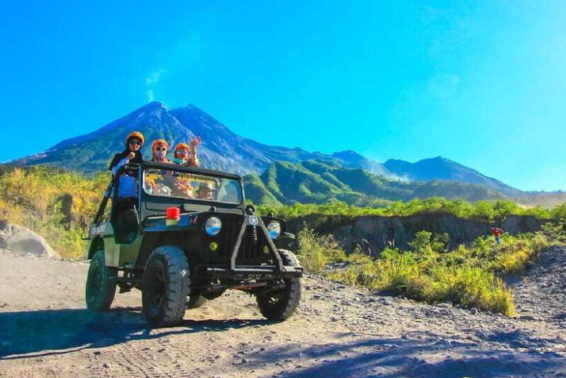 yogyakarta-mt-merapi-sunrise-jomblang-pindul-cave-tours