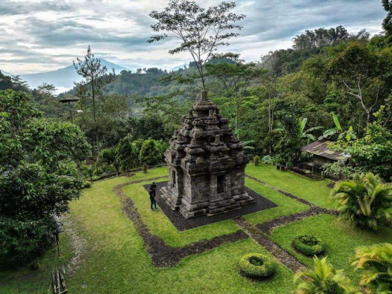 yogyakarta-rice-terraces-hike-and-kedungkayang-waterfall