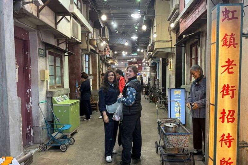 4-hr-shanghai-tour-food-culture-skyline-cycling-ferry