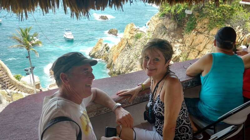 4-hrs-cruise-or-hotels-city-tour-experience-w-high-divers