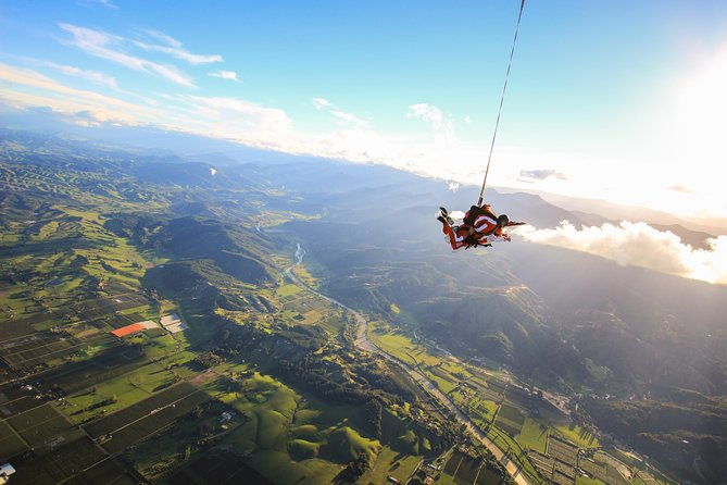 16,500ft Skydive over Abel Tasman with NZ's Most Epic Scenery - Parachute Ride and Scenic Descent