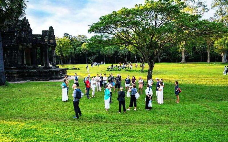 2-day-angkor-temple-treasures-and-unique-floating-lifestyle