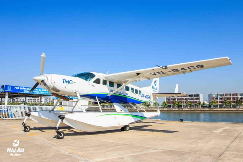 25-minutes-sightseeing-flight-in-halong-bay-by-seaplane