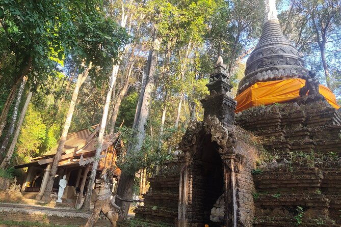 3 experiences: Doi Suthep Temple, Wat Phalat & Elephants - Authentic Thai Atmosphere and Cultural Connection
