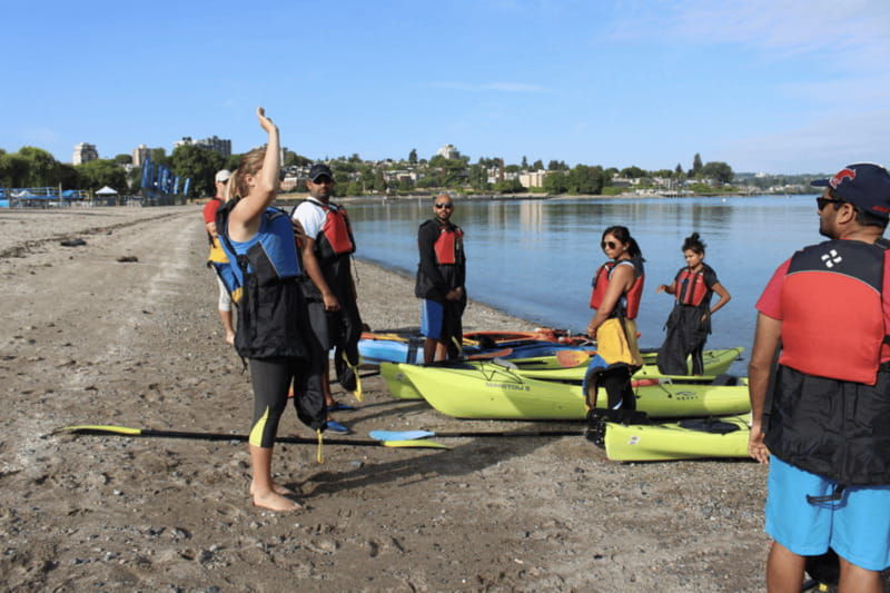 3-hour-kayak-in-vancouver-with-coffee-on-the-beach
