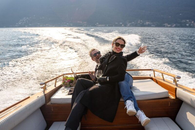 3-or-4-hours-classic-wooden-boat-tour-with-prosecco